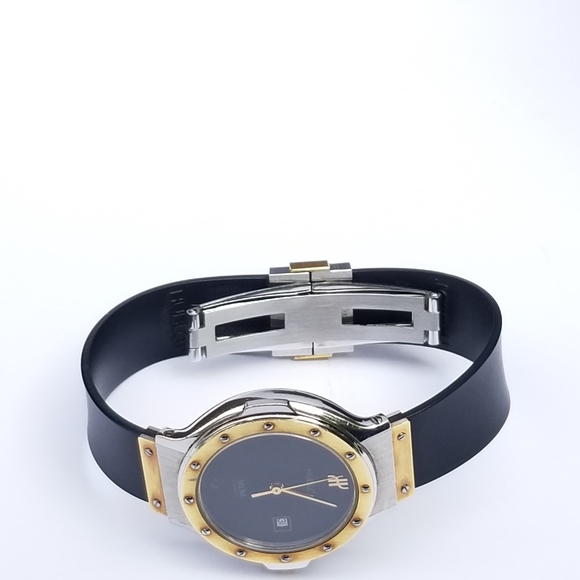 HUBLOT MDM 18K YELLOW GOLD 28 MM BLACK DIAL QUARTZ WATCH - Picture 11 of 16